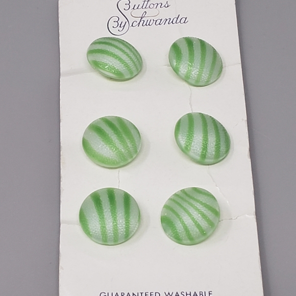 Vintage 1950's Candy Stripe Buttons - Picture 2 of 10